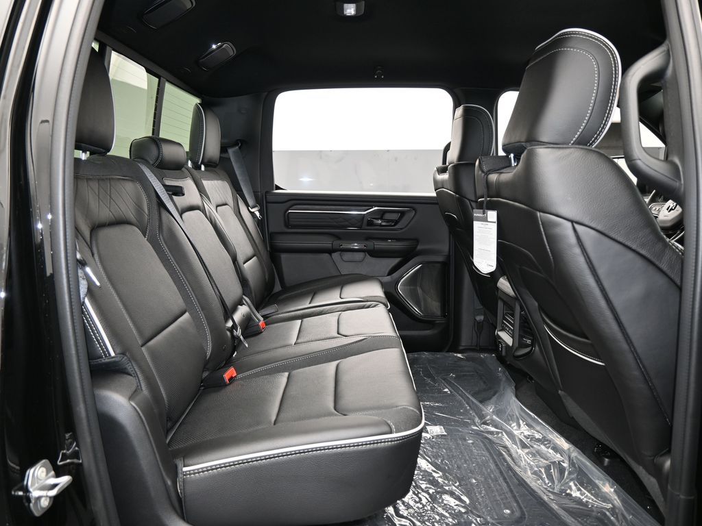 New 2026 Diamond Black Crystal Pearlcoat Ram Limited image 37