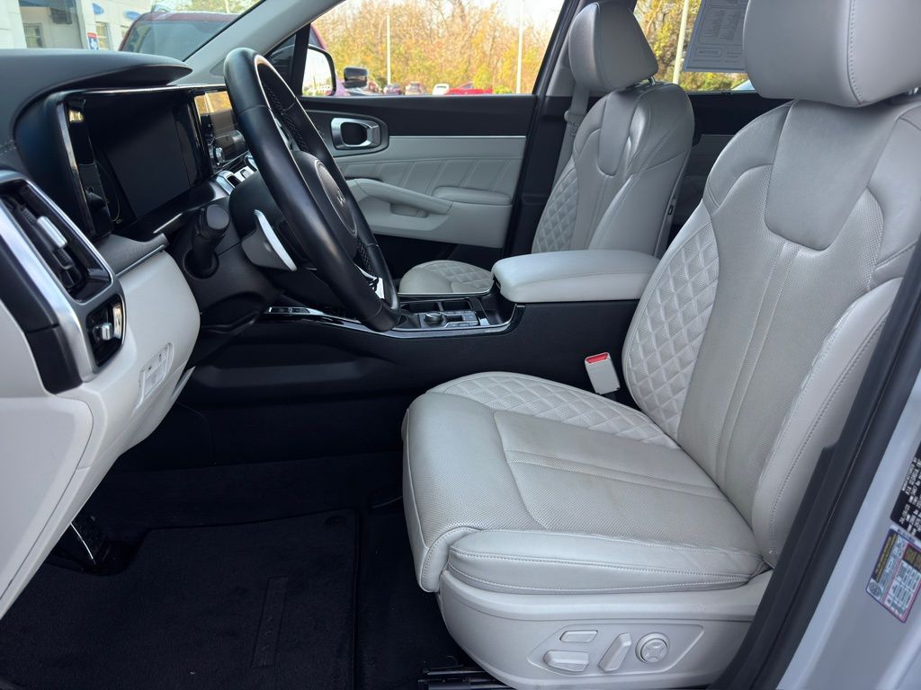 2023 Kia Sorento SX-Prestige - 11