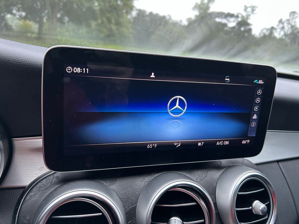Thumbnail: 2021 Mercedes-Benz C-Class - 25