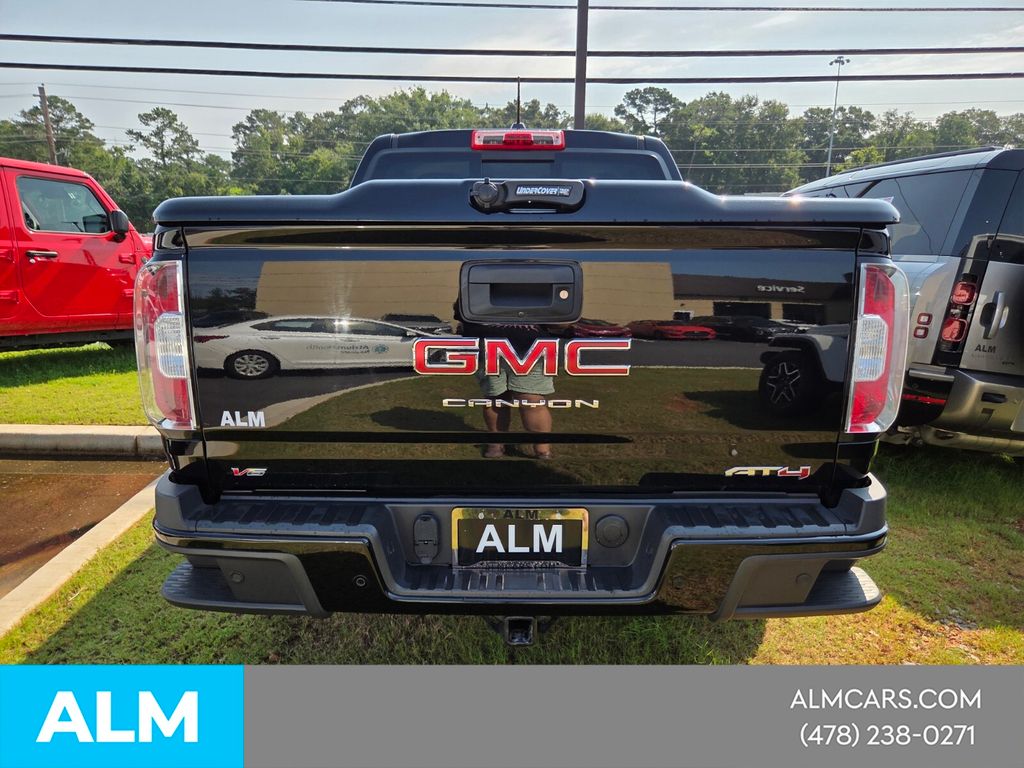 Used 2021 Black GMC AT4 w/Leather image 11