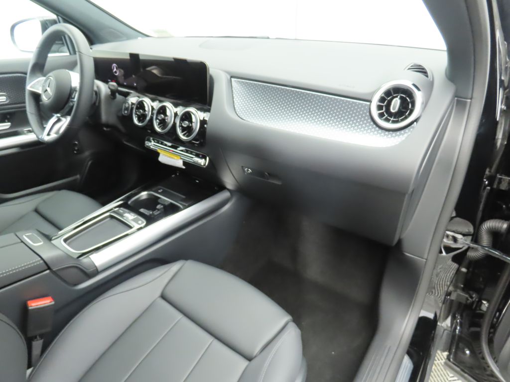 2025 Mercedes-Benz GLA 250 18