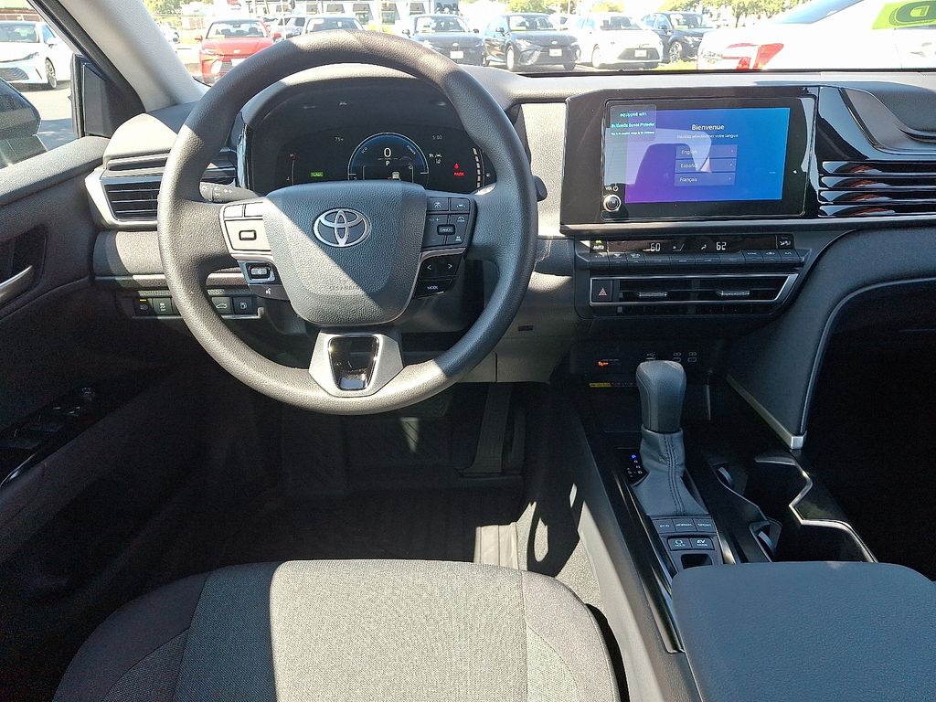 Thumbnail: 2025 Toyota Camry - 12