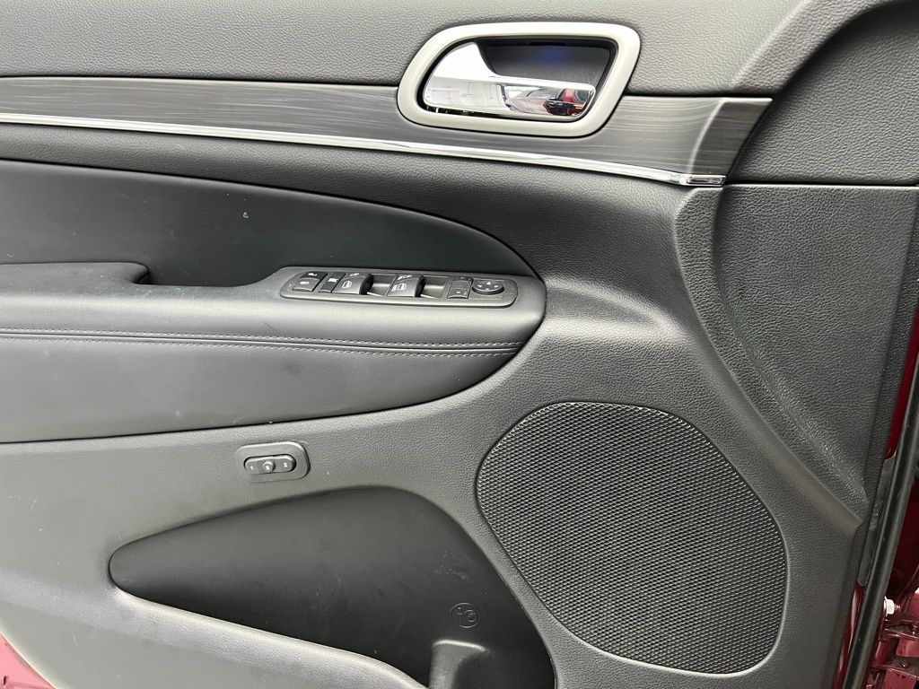 Thumbnail: 2022 Jeep Grand Cherokee - 20