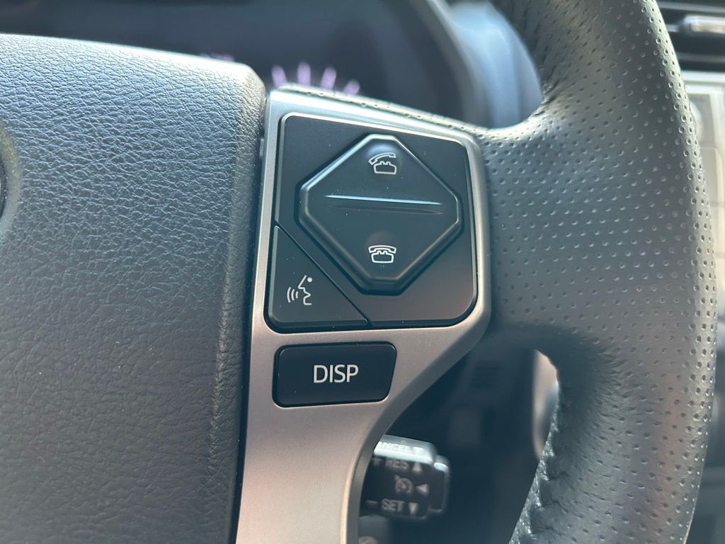 Thumbnail: 2019 Toyota 4Runner - 19