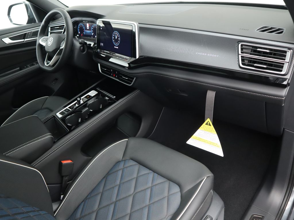 2025 Volkswagen Atlas SEL 18