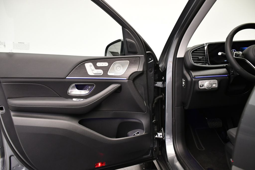 Thumbnail: 2026 Mercedes-Benz GLE - 32