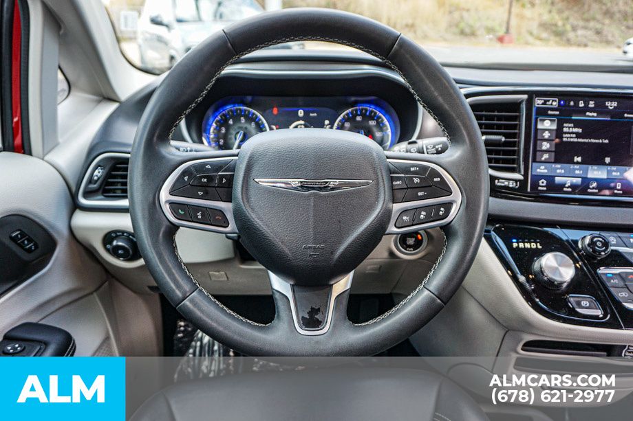 Used 2024 Red Chrysler Touring L image 30