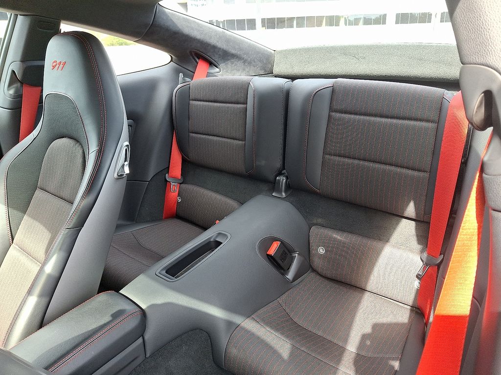 Thumbnail: 2019 Porsche 911 - 12