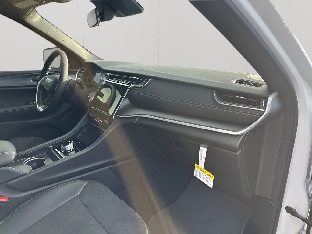 New Car 2025 Jeep Grand Cherokee  For Sale Under $40,000 In Austin, Texas