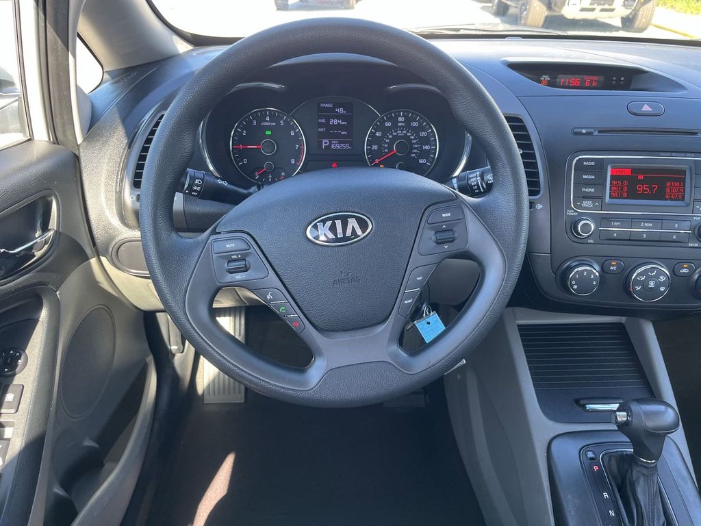 2015 Kia Forte LX 16