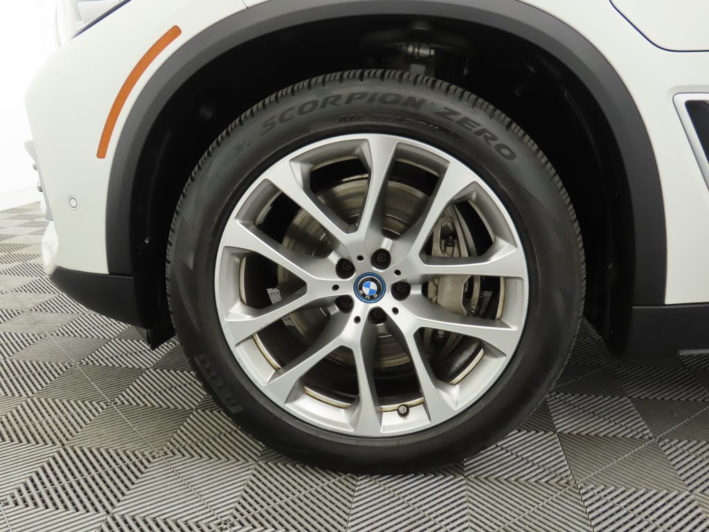 Thumbnail: 2022 BMW X5 - 29