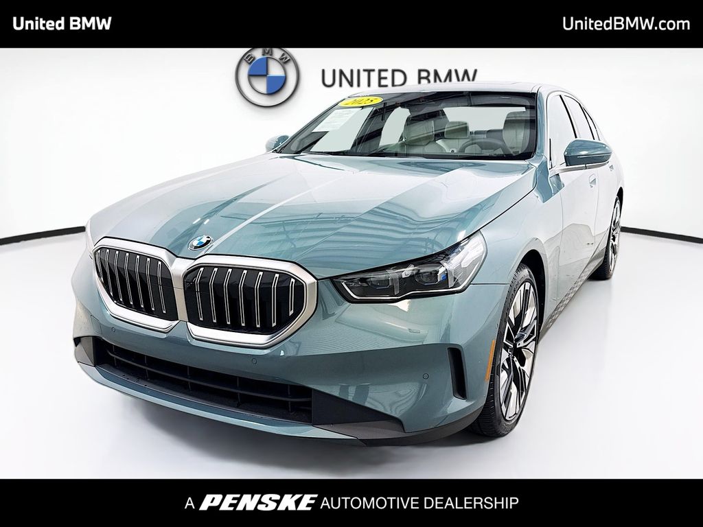 Thumbnail: 2025 BMW 5 Series - 1