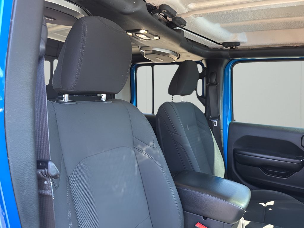 Used Car 2021 Jeep Gladiator  Sport For Sale Under $35,000 In Austin, Texas