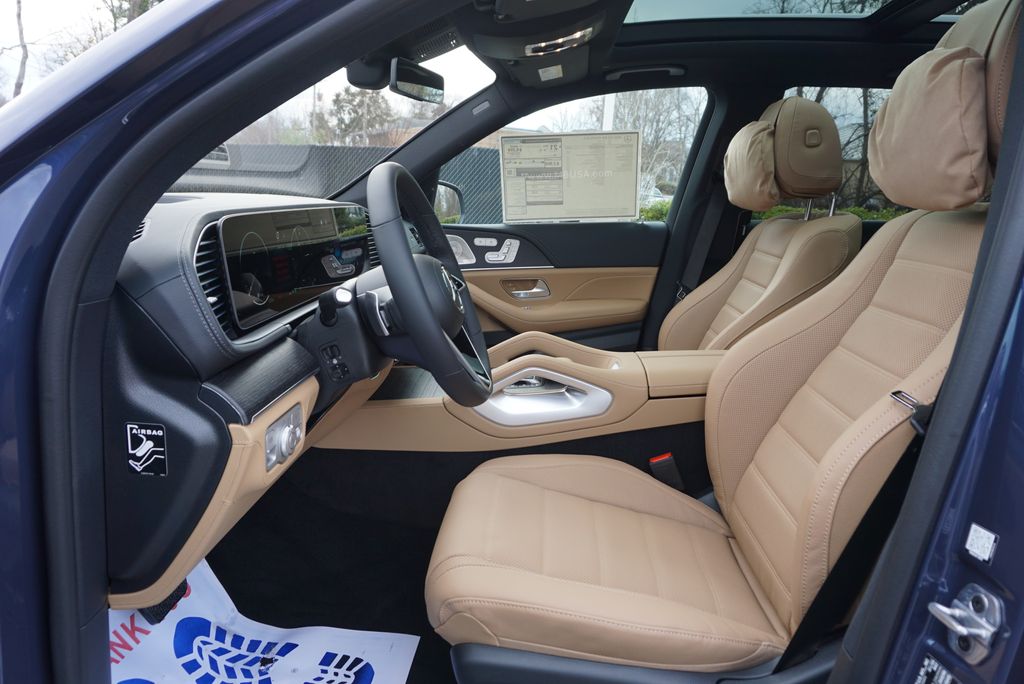 Thumbnail: 2026 Mercedes-Benz GLE - 9