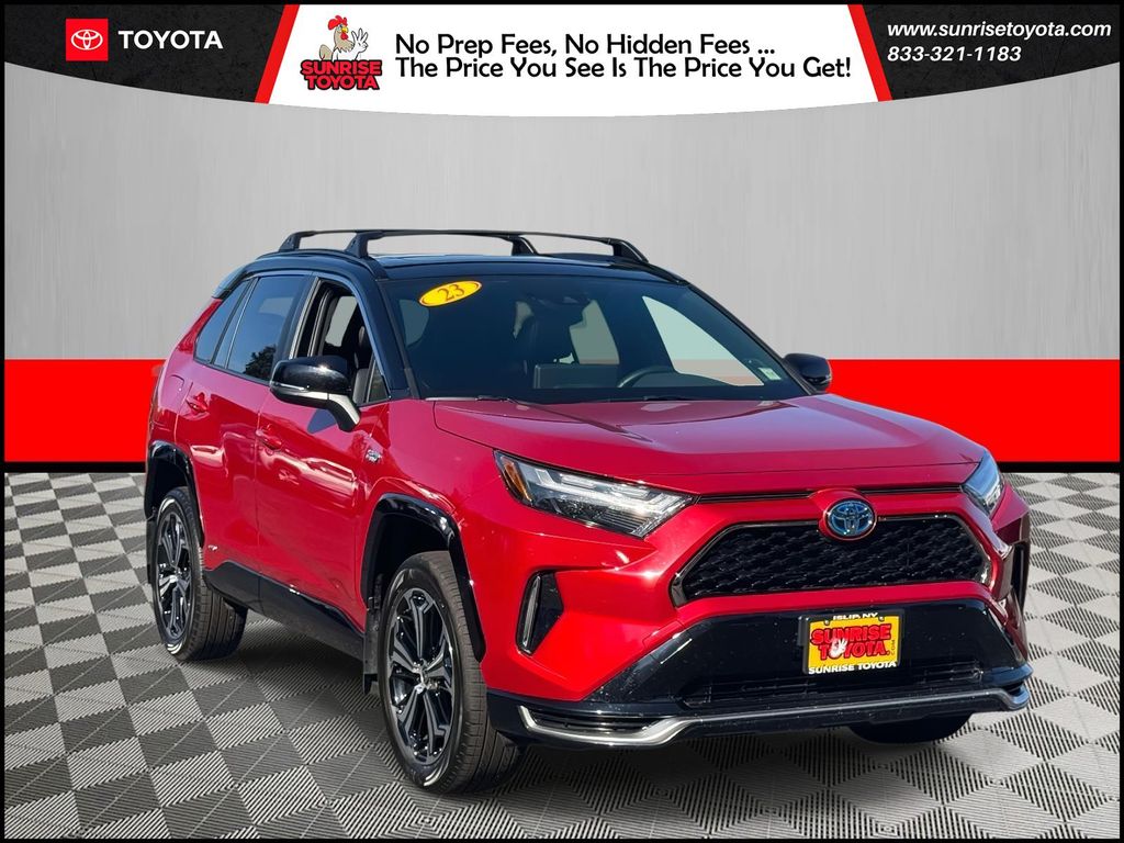 2023 Toyota RAV4 XSE's photo