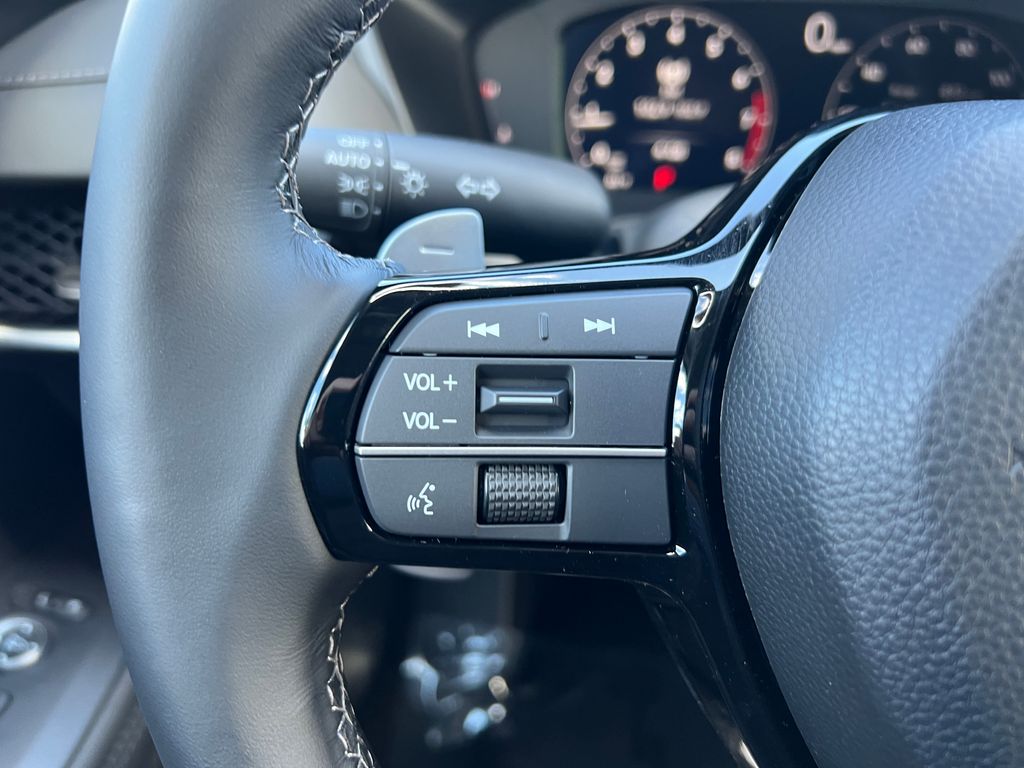 Thumbnail: 2025 Acura ADX - 21