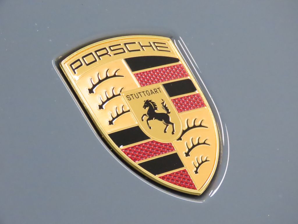 Thumbnail: 2025 Porsche  - 13