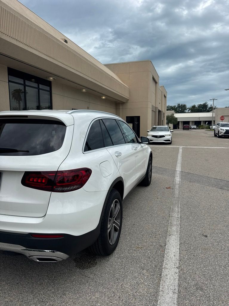 Used 2020  Mercedes-Benz GLC 300 image 13