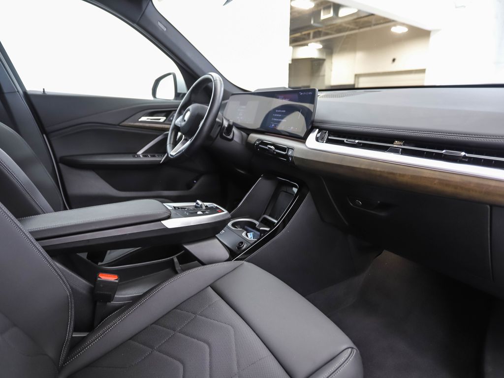 Thumbnail: 2023 BMW X1 - 29