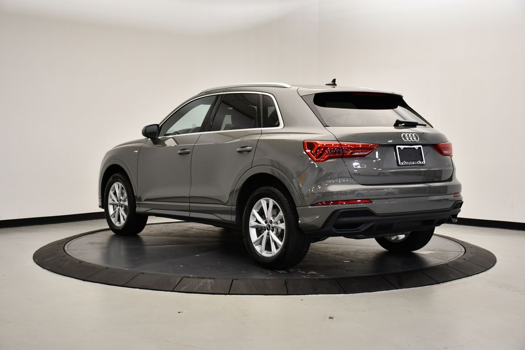 Thumbnail: 2025 Audi Q3 - 3