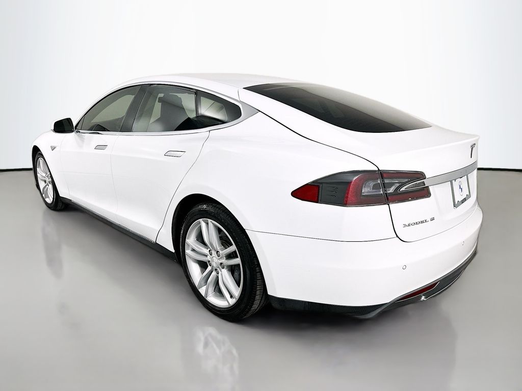 Thumbnail: 2014 Tesla Model S - 7