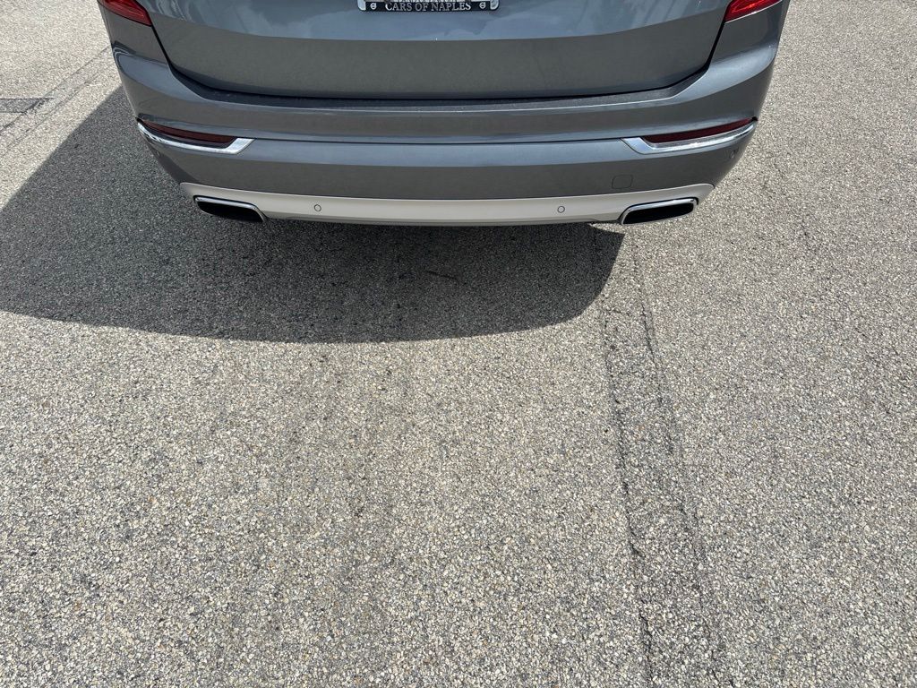 Used 2019 Gray Volvo T6 Inscription image 6