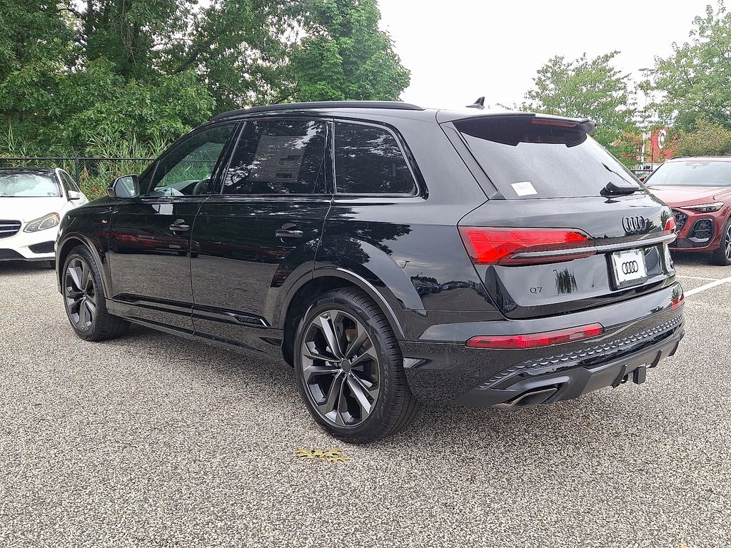 Thumbnail: 2026 Audi Q7 - 3