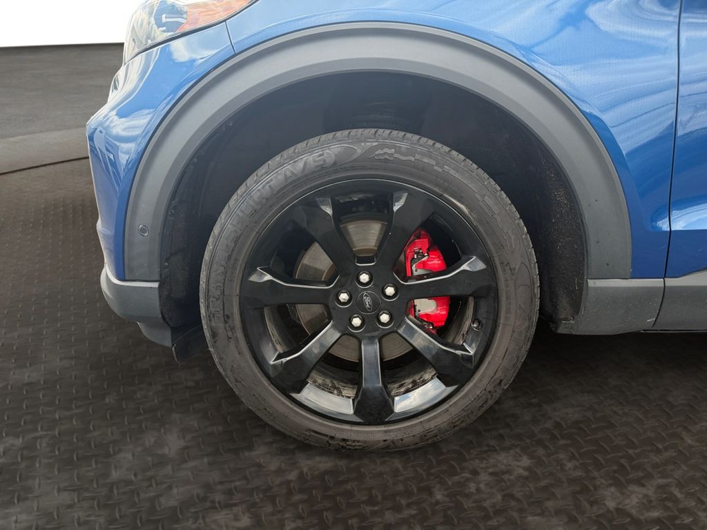 2022 Ford Explorer ST - 8