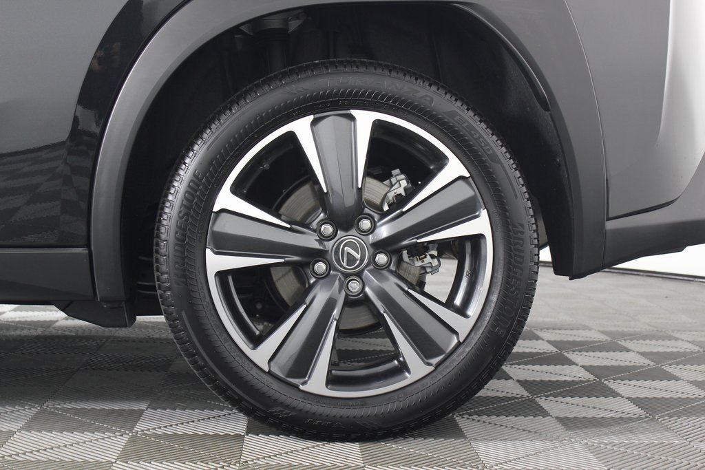 2025 Lexus UX 300h 16