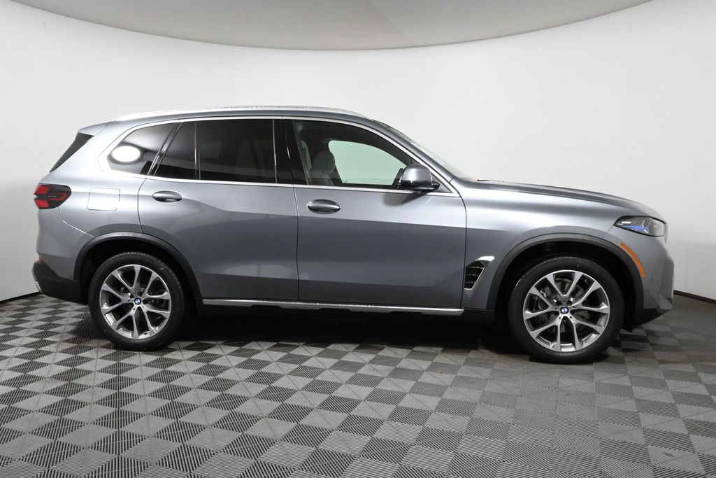 2025 BMW X5 xDrive40i 8