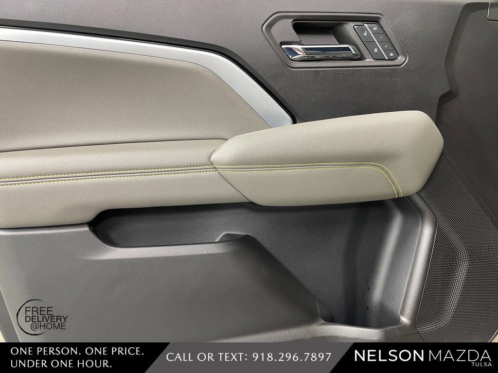 Used 2023 Beige Chevrolet ZR2 image 17