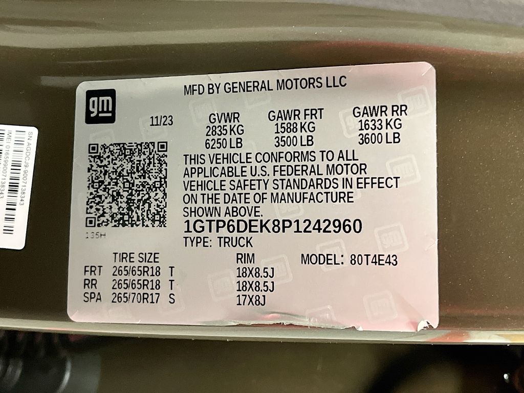 Used 2023 Deep Bronze Metallic GMC AT4 image 33