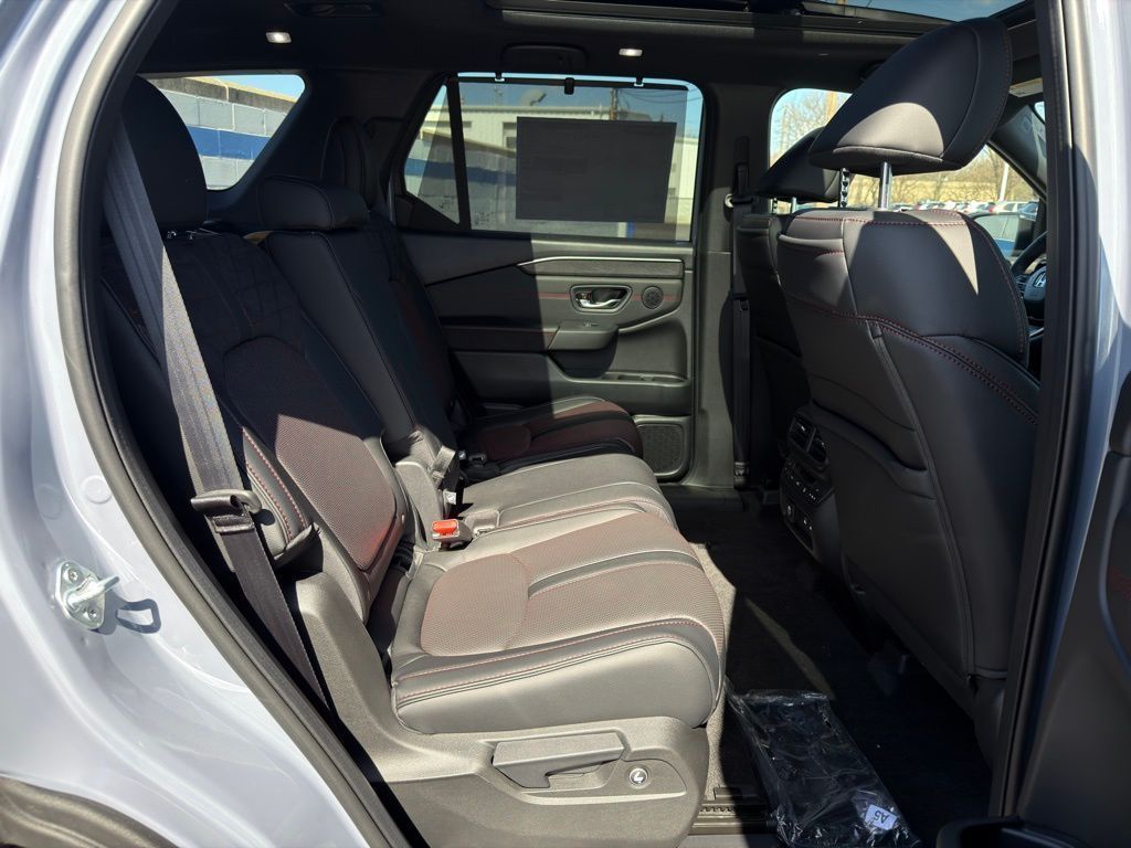 Thumbnail: 2026 Honda Pilot - 23