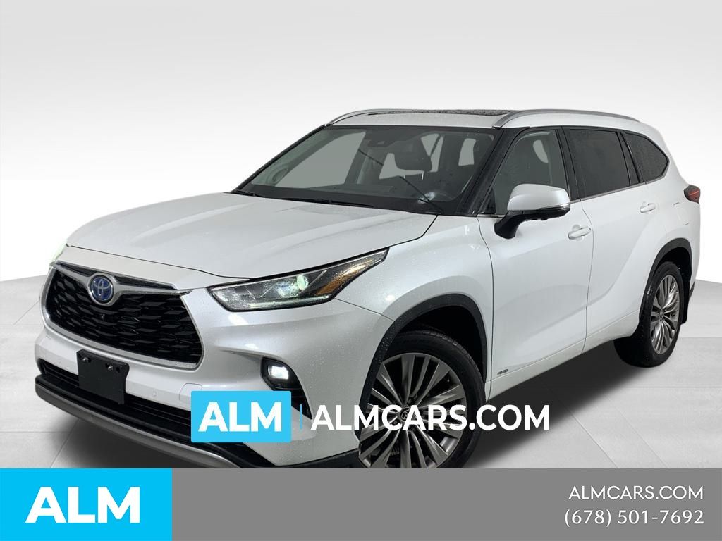White 2023 Toyota Highlander Hybrid Platinum AWD SUV / Crossover All-Wheel Drive Continuously Variable Transmission