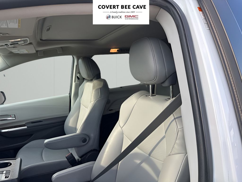 Used Car 2024 Toyota Sienna  Xle For Sale Under $80,000 In Austin, Texas