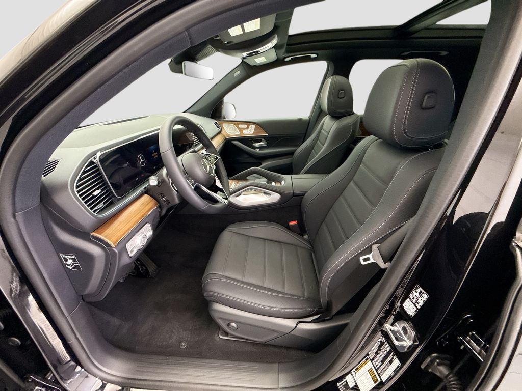 Thumbnail: 2026 Mercedes-Benz GLE - 19