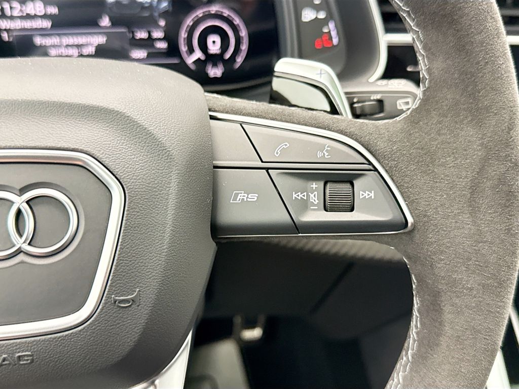 Thumbnail: 2026 Audi RS Q8 - 13