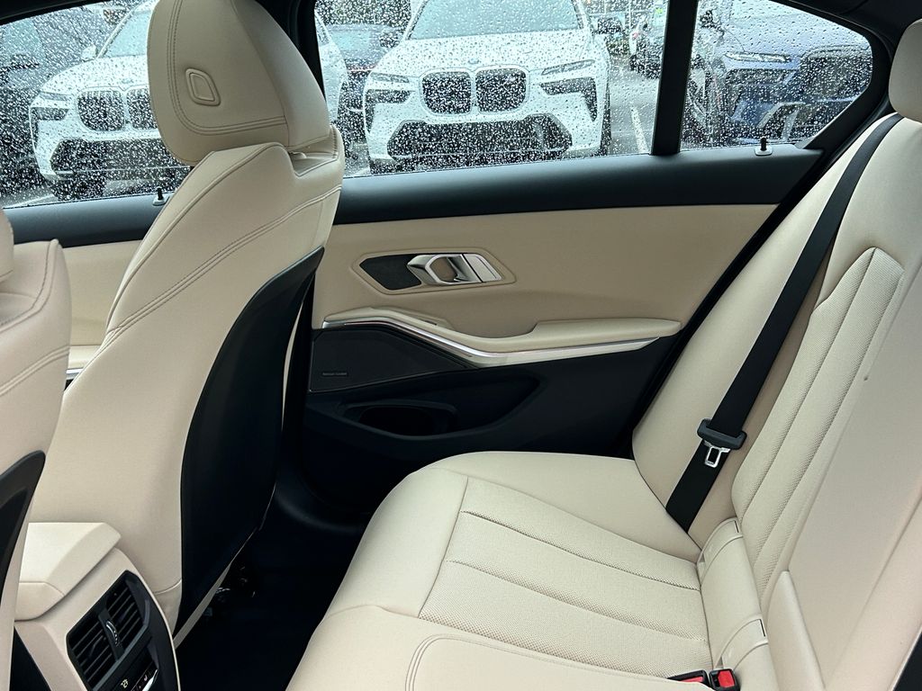 Thumbnail: 2026 BMW 3 Series - 30