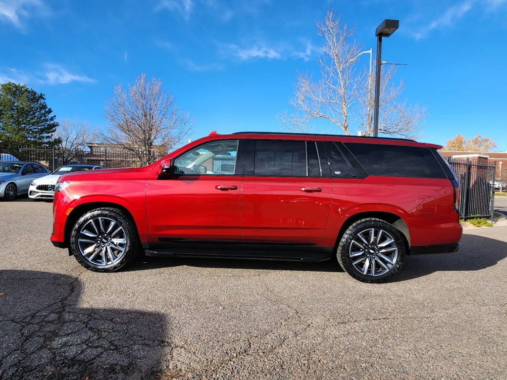 2021 Cadillac Escalade ESV Sport Platinum 4