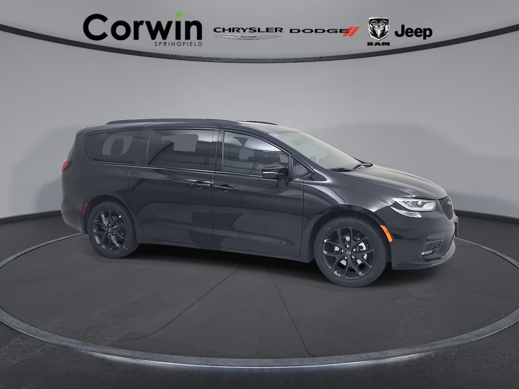 2026 Chrysler Pacifica Select FWD