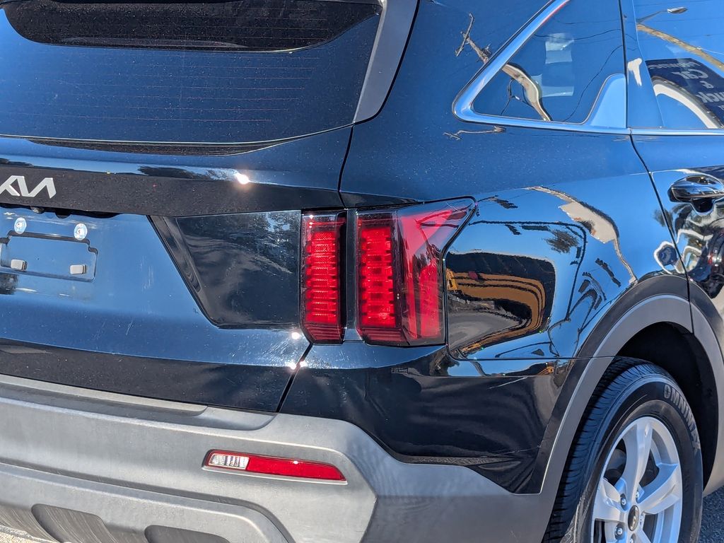 used 2023 Kia Sorento car, priced at $19,892