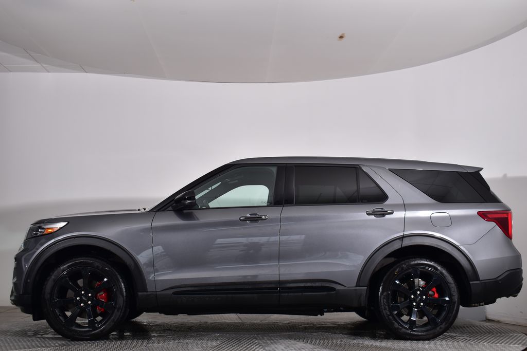2022 Ford Explorer ST 2