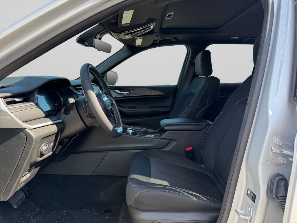 2026 Jeep Grand Cherokee Laredo X Silver at Luther Ford