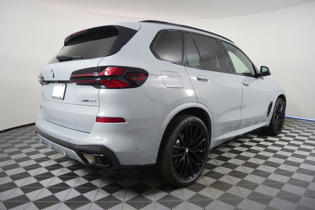 Thumbnail: 2026 BMW X5 - 3