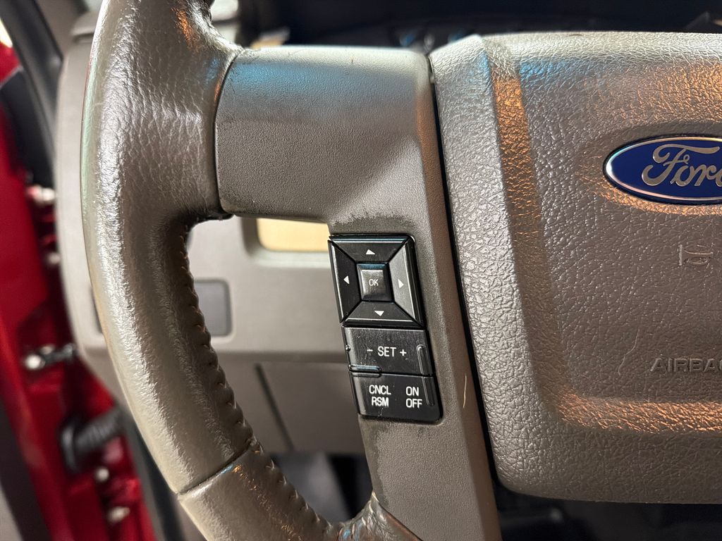 Used 2013 Red Ford XLT image 18