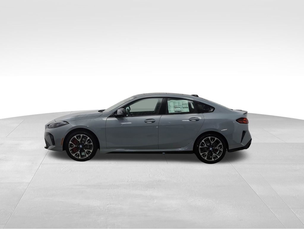 Thumbnail: 2025 BMW 2 Series - 2