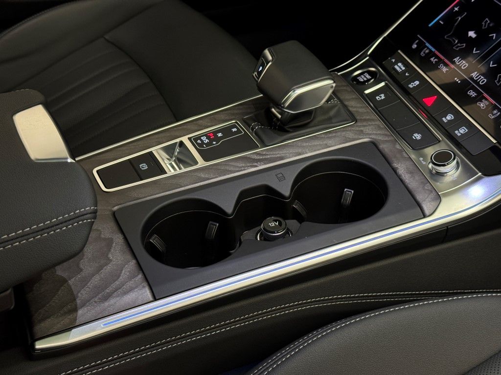 Thumbnail: 2024 Audi A6 - 18
