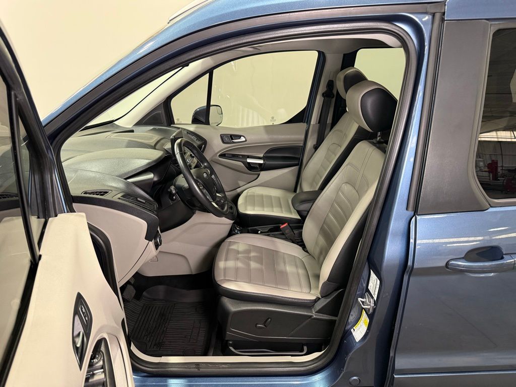 2019 Ford Transit Connect Titanium