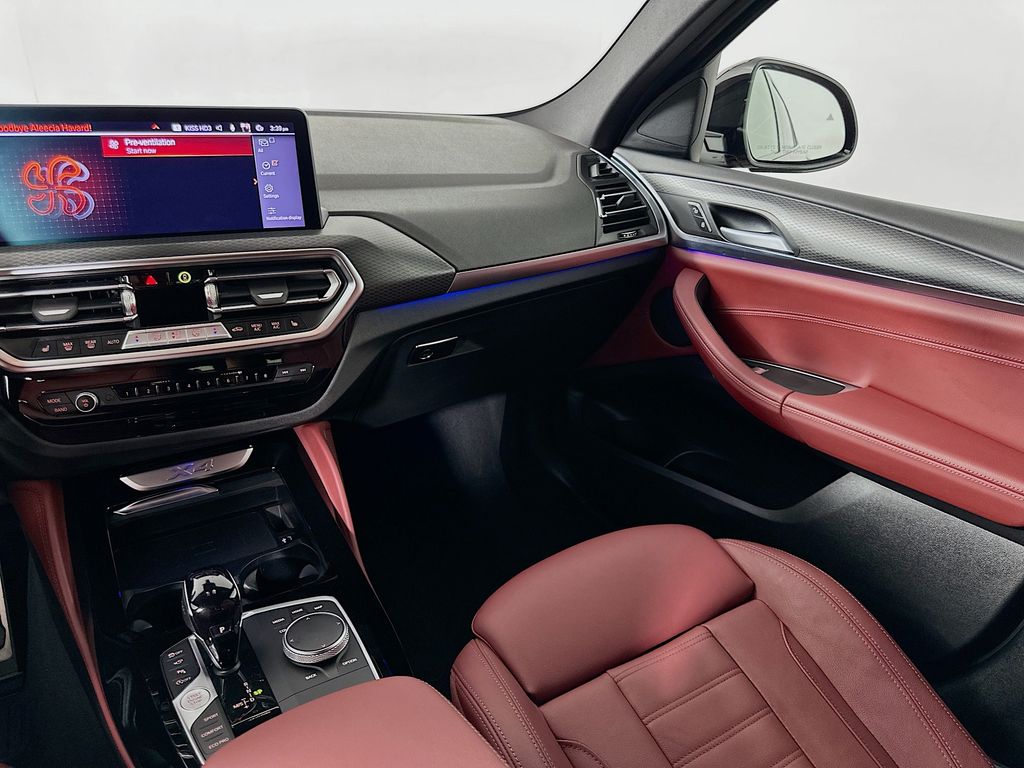 Thumbnail: 2023 BMW X4 - 24