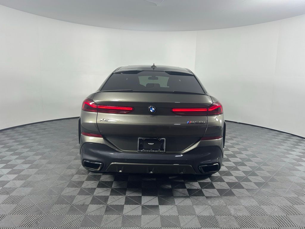 2022 BMW X6 M50i 6